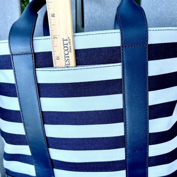 Michael Kors Fulton Striped Canvas Navy & White  Glamorous  Tote NWOT - Picture 4 of 12